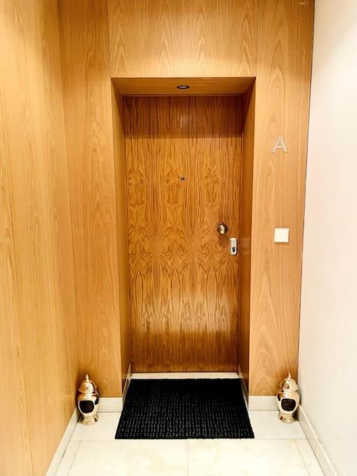 Airport Expo Apartment Lisbon Bagian luar foto