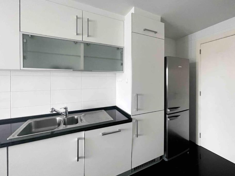 Airport Expo Apartment Lisbon Bagian luar foto