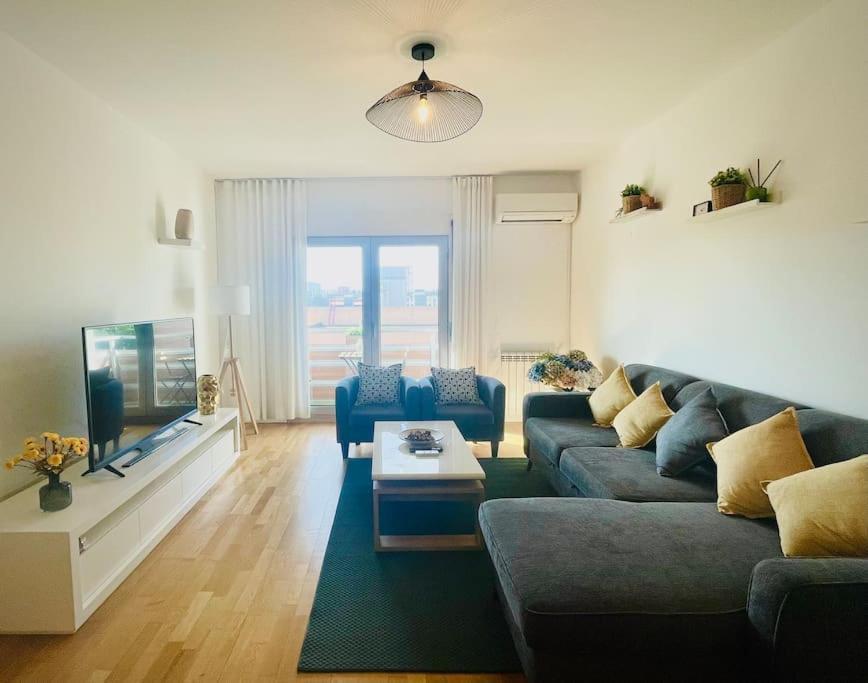 Airport Expo Apartment Lisbon Bagian luar foto