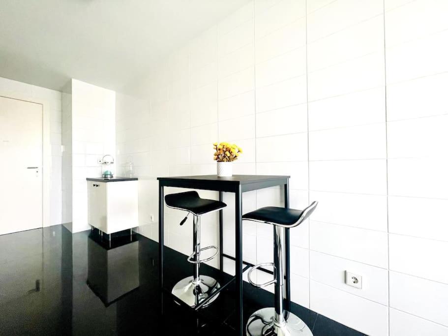 Airport Expo Apartment Lisbon Bagian luar foto